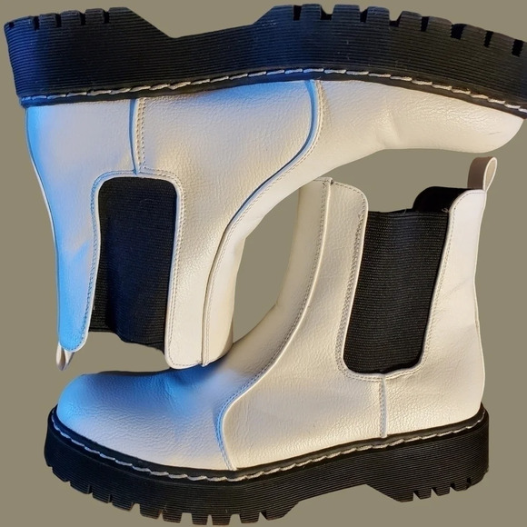 Sincerely Jules White Hippie 10 Slip on Boot - Picture 6 of 15